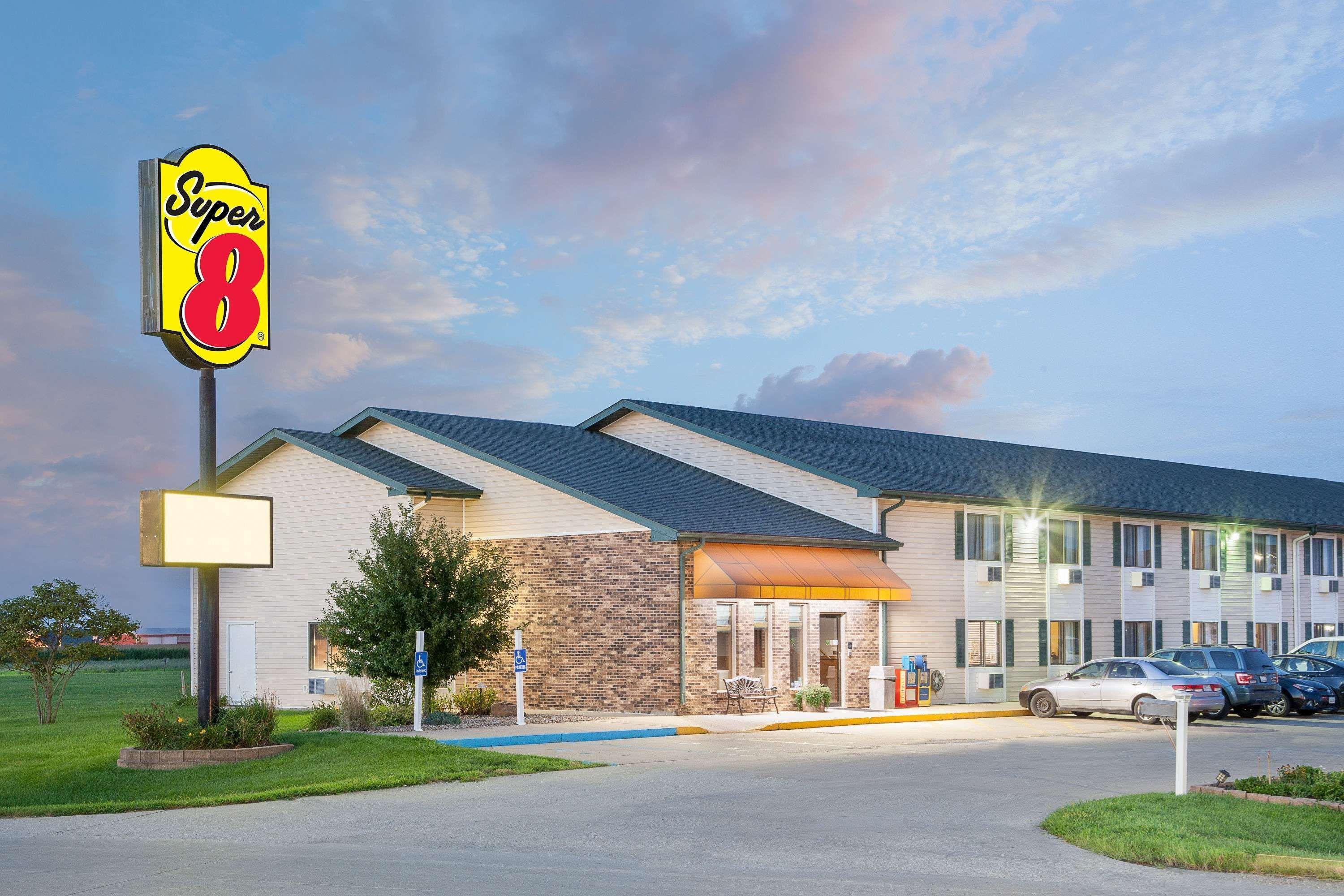 Super 8 By Wyndham Mt Pleasant Motel Mount Pleasant Exterior foto